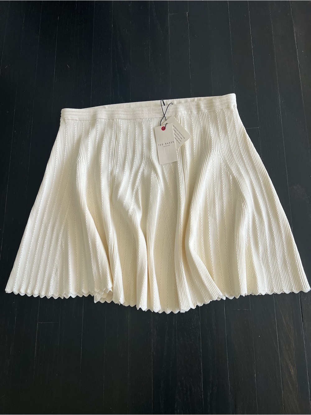TED BAKER LONDON Skirt in Light Cream